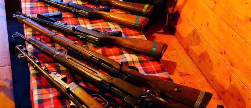 Spluwa gangstera, pistolet Klossa 