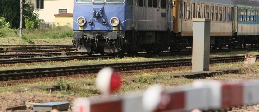 Nawałnica zatrzymała pociągi (akt.3)