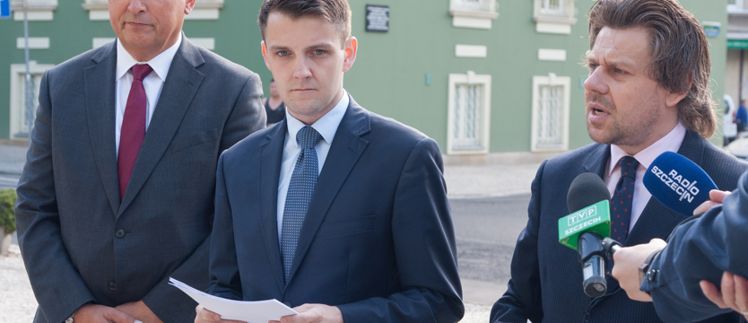 Nowoczesna chce referendum