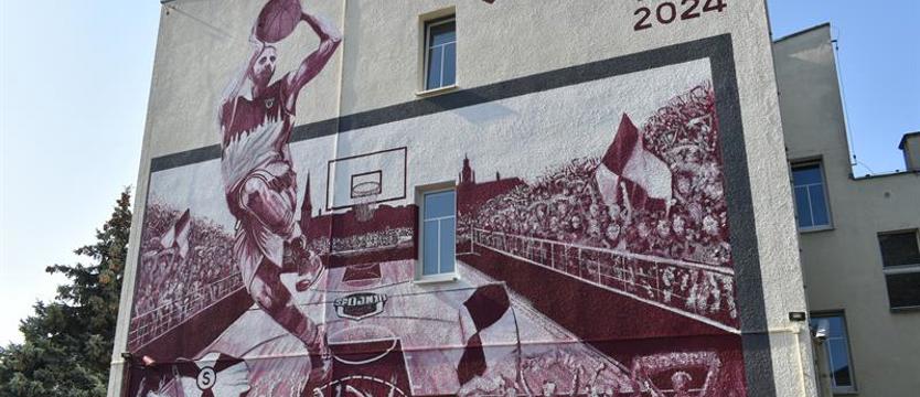 Nowa ozdoba w Stargardzie. Mural na urodziny klubu