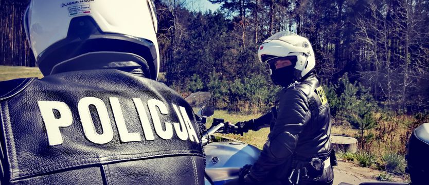 Prowadził skuter pomimo sądowego zakazu i z promilami. Próbował uciekać przed policjantami