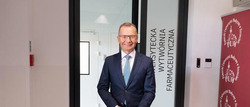 PUM pochwalił się wytwórnią farmaceutyczną. Ma pomóc między innymi w walce z rakiem