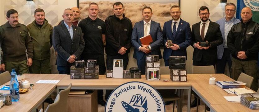 Dla Społecznej Straży Rybackiej do walki z kłusownictwem i zanieczyszczeniem wód