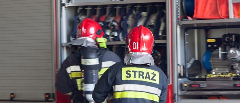 Pożar w akademiku przy ul. Szwoleżerów. Ewakuowano około stu osób