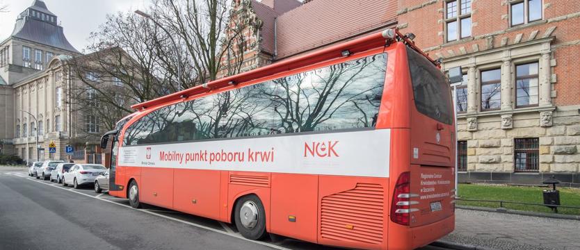 Przyjechali po krew