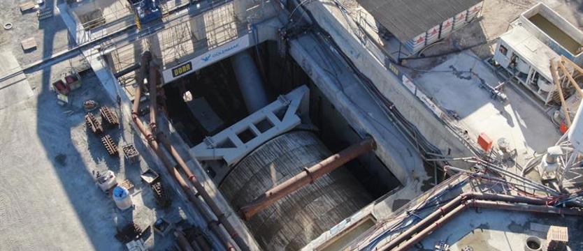 Maszyna drąży pod Świną. Już ponad 500 metrów tunelu