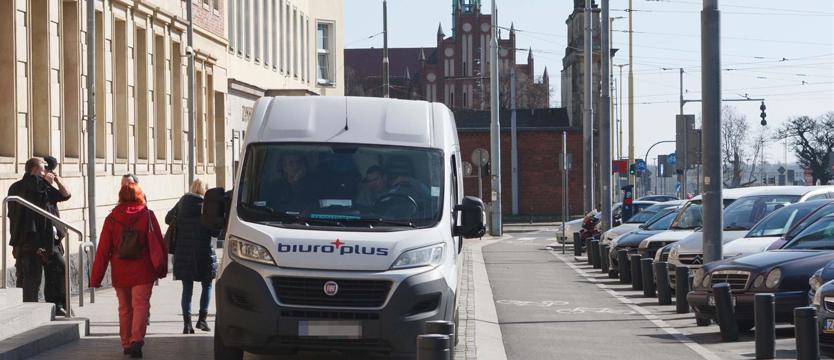 Pieszy jakoś się przeciśnie
