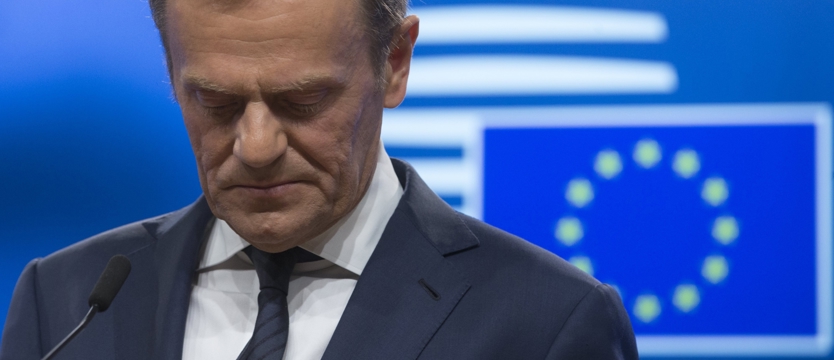 Tusk stawi się na przesłuchaniu w prokuraturze