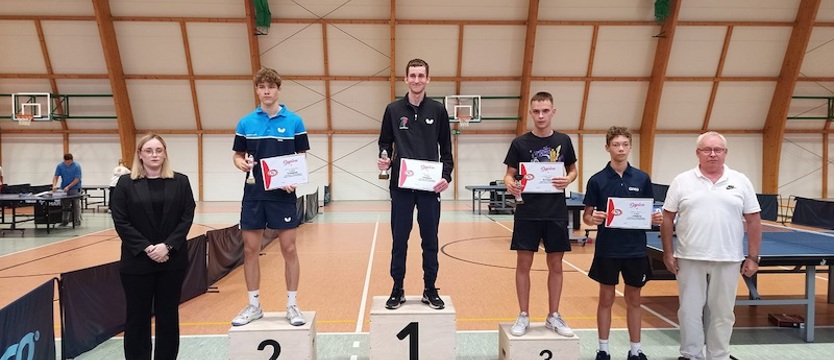 Tenis stołowy. Wojewódzki Turniej Kwalifikacyjny Juniorów w Stepnicy