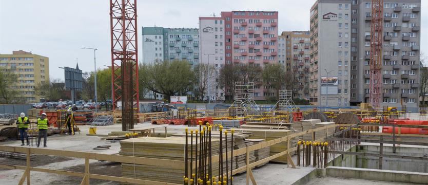 Stumetrowa wieża za dwa lata?!