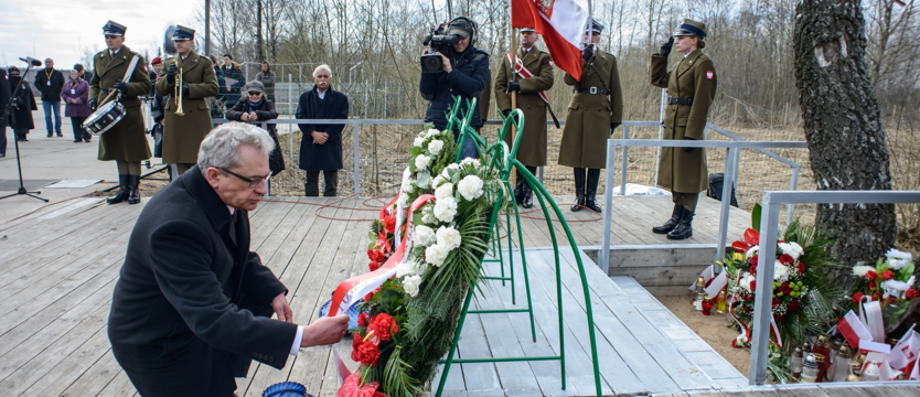 Polska delegacja w Smoleńsku w hołdzie ofiarom katastrofy