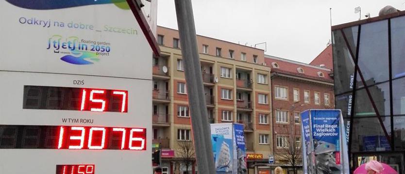 I tak sobie dynda