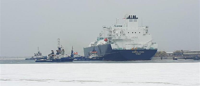 Zupełnie nowy gazowiec przypłynął do Świnoujścia