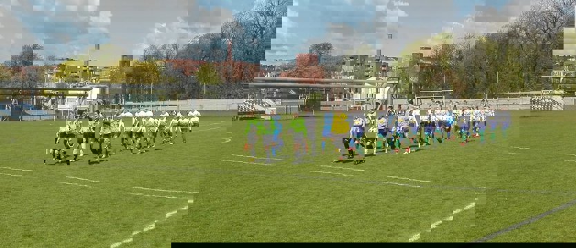 Piłka nożna. Olimpia przegrała w Łodzi