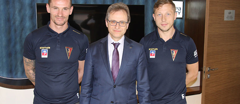 Piłkarze w roli dziennikarzy