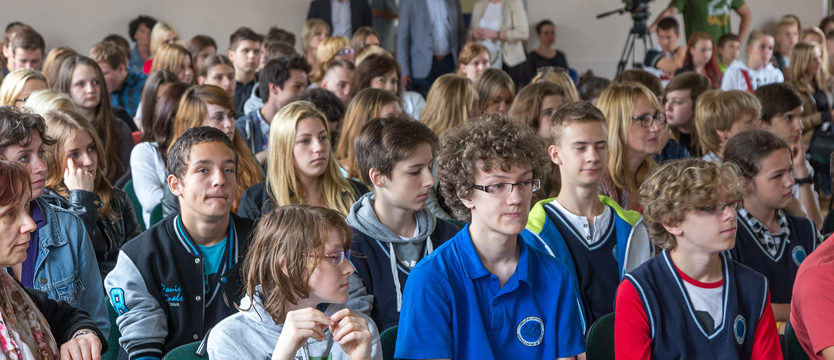 Sondaż. Referendum ws. reformy edukacji?