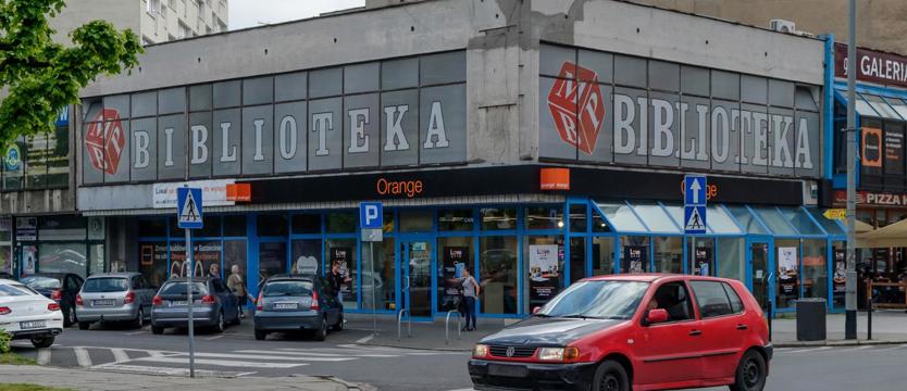 Miasto wykupi, a potem zburzy