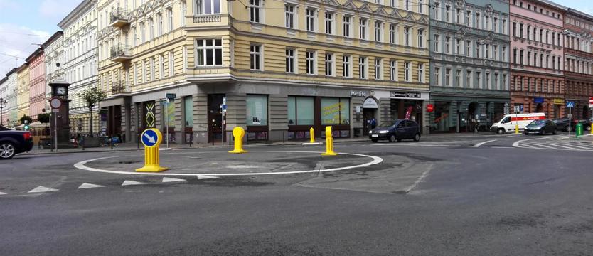Cztery miesiące objazdów