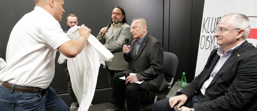 Miękka dyktatura, obowiązek i zdrada