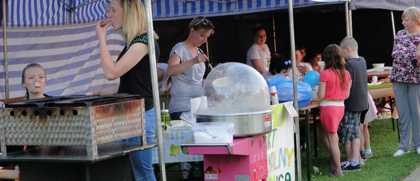 Słodkie gotowanie na polanie