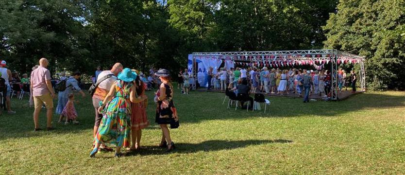 Koncert i potańcówka na Różance