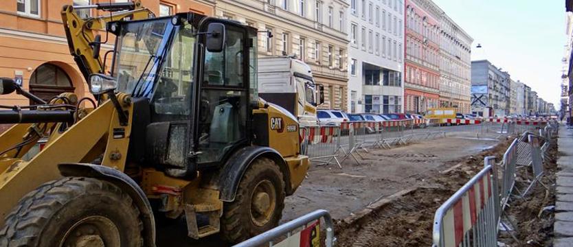 Ulica Małkowskiego w przeciwnych kierunkach