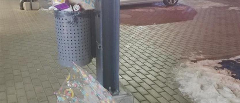 Na zakupy przez śmieci