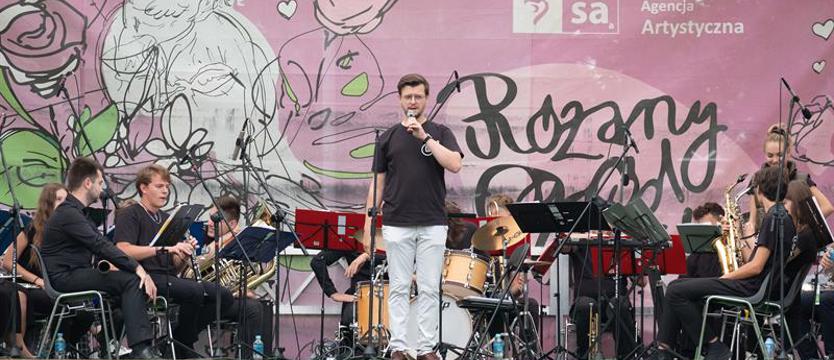 Dęciaki w Ogrodzie Różanym. Zabrzmiały same przeboje 