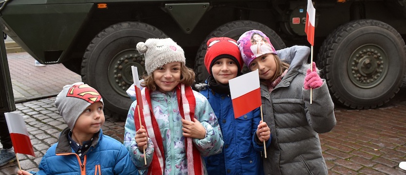 Obchody Narodowego Święta Niepodległości w Stargardzie. Mieszkańcy świętowali w różnych miejscach