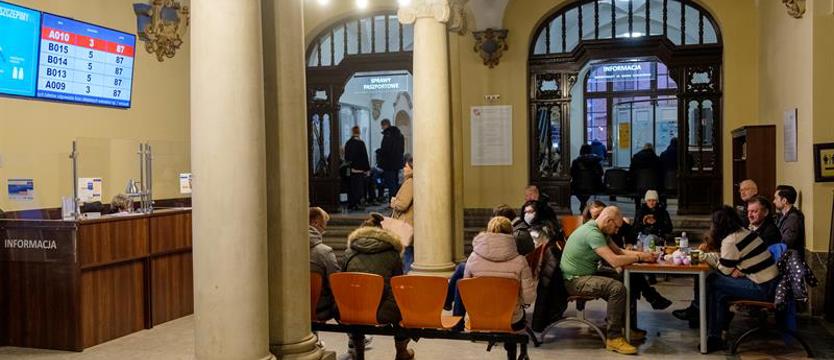 Paszport? Cierpliwości