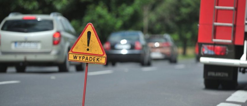 Ponad 300 wypadków podczas majówki. Zginęło 19 osób, a 383 zostały ranne