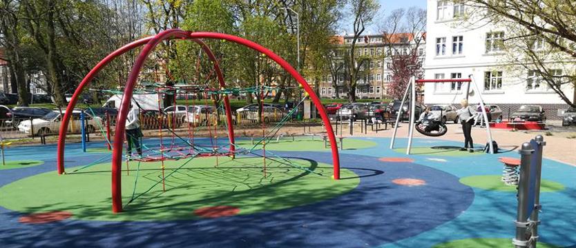 W Szczecinie wypięknieją kolejne podwórka. Wspólnoty z dofinansowaniem na zielone