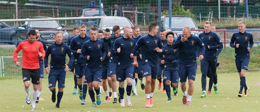 Piłka nożna. Pogoń rozpoczyna przygotowania