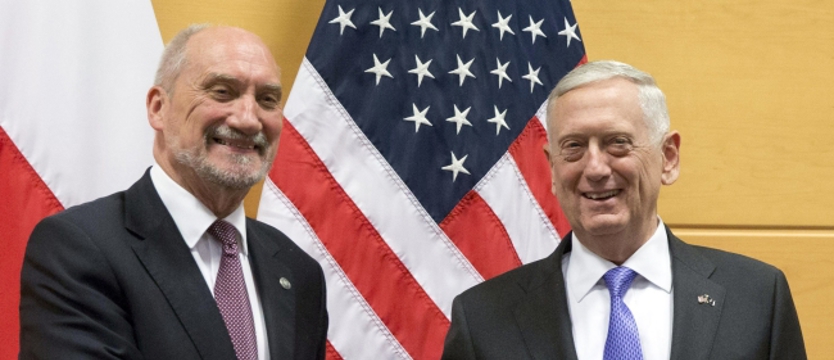 Macierewicz spotkał się z sekretarzem obrony USA