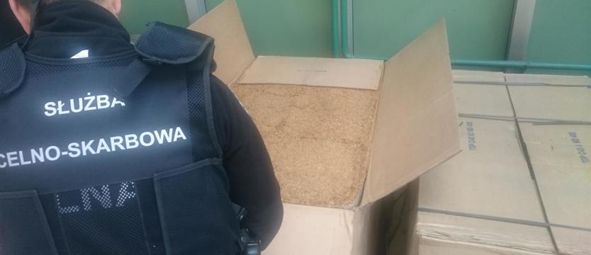 Stal z tytoniową wkładką