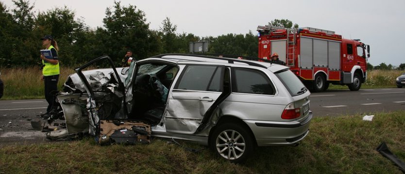 Wypadek na drodze nr 107