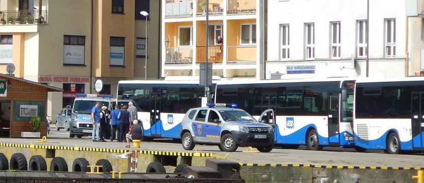 Autobusowy pat na granicy