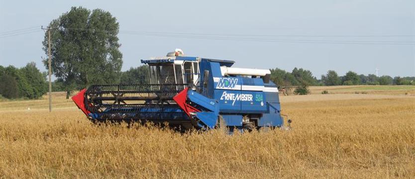 Kombajny tonęły w błocie