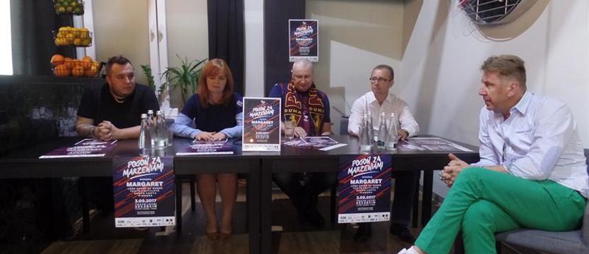 Piłka nożna. Pogoń za marzeniami