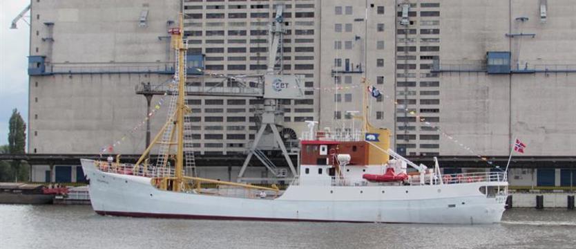 Powrót „Polarstar"