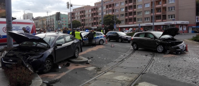 Wypadek na pl. Rodła. Korek w centrum