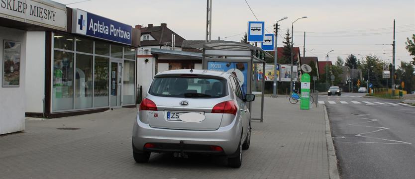 Chcą słupków na Okulickiego