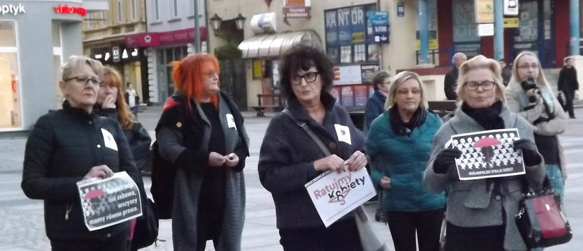 Dwie demonstracje