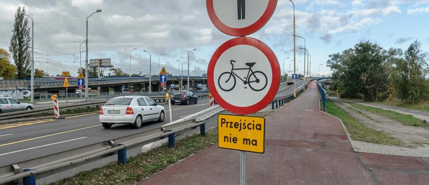 Do centrum... wężykiem
