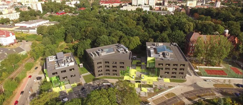 Technopark z nowym parkingiem
