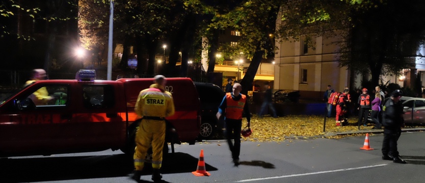 Zawalił się dach przy ul. Słowackiego – szukają dzieci