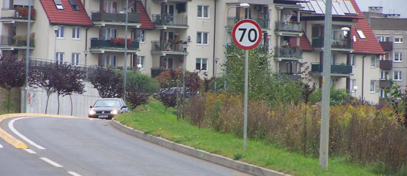 Szybciej na zakręcie. Kontrowersyjny pomysł