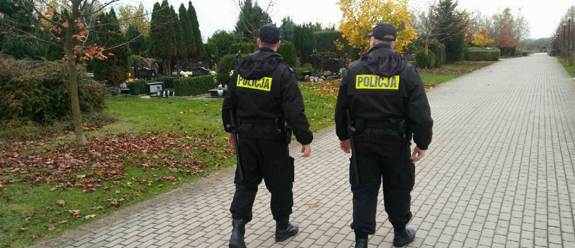 Spokojnie wokół cmentarzy