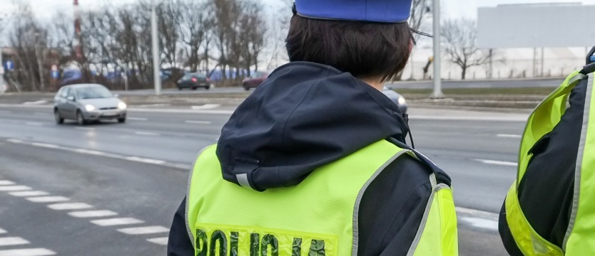 Kierowca bez prawa jazdy, pasażer z narkotykami