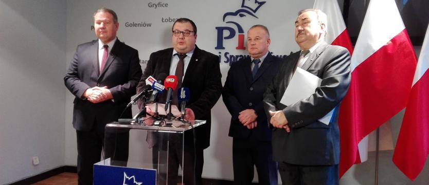 Zaremba donosi na Geblewicza i Zarząd Województwa